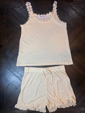 Kikit Daisy Appliqué Pajama Set Small Pale Yellow Ruffle Shorts Soft Girl